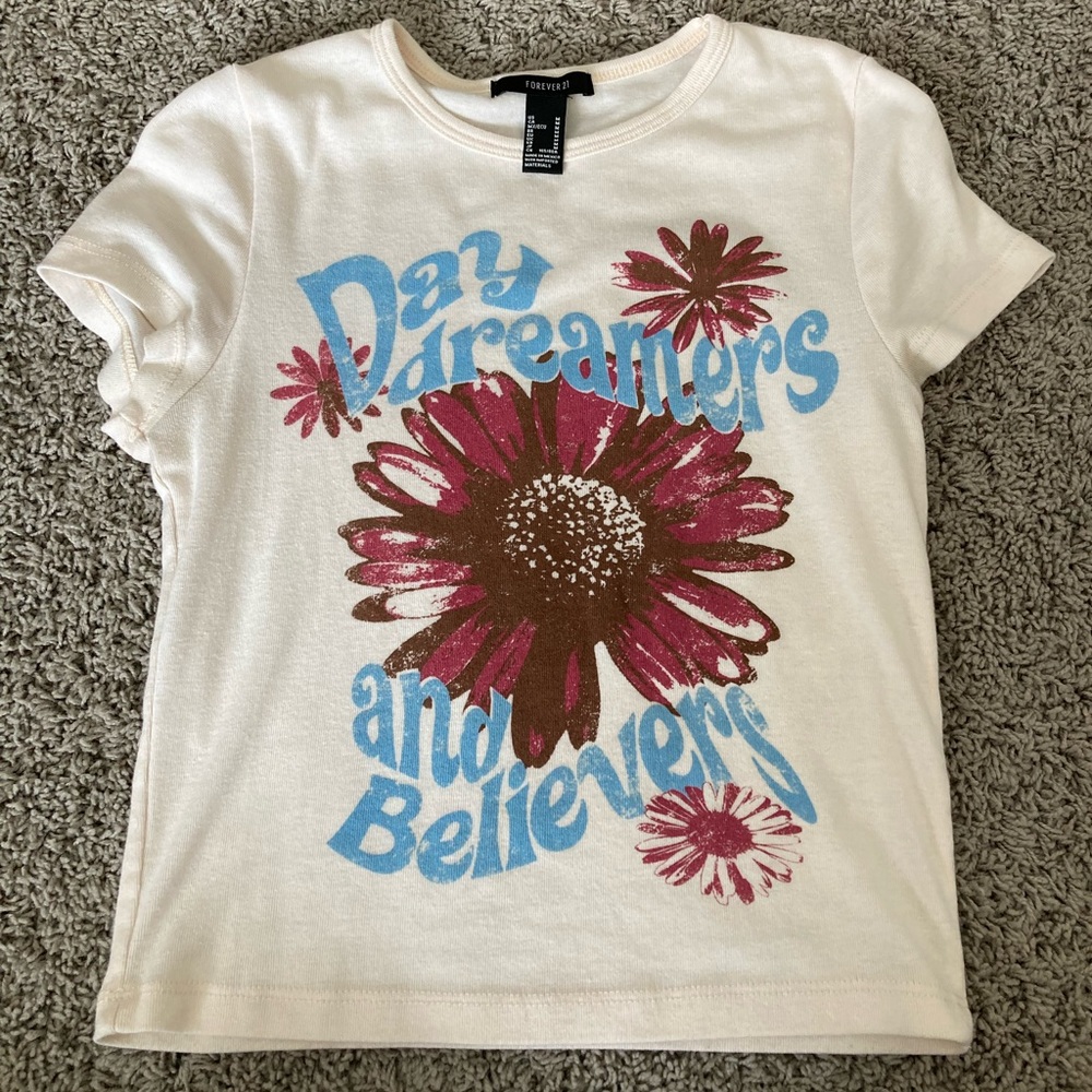 Day Dreamers Graphic Baby Tee - medium